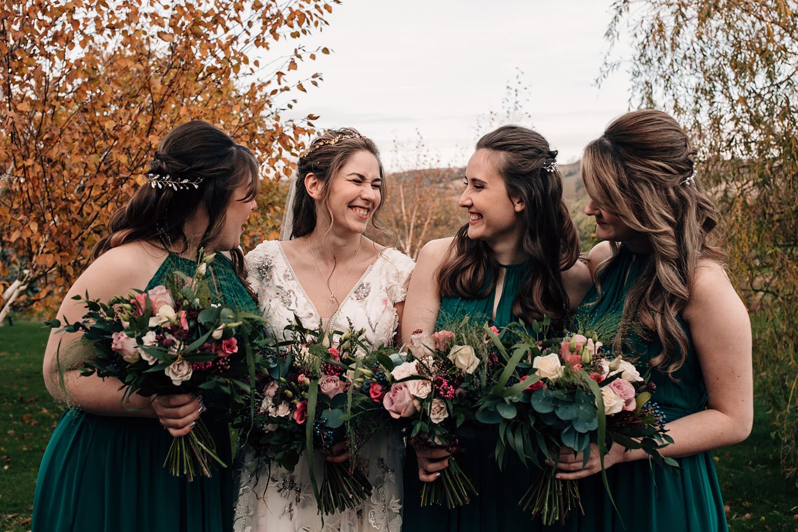 autumn theme wedding colours photography bridesmaids